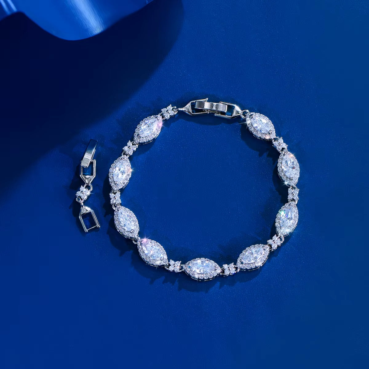 Europe America New Trendy Cubic Zirconia Marquise Cut Flowers Tennis Link Bracelet for Women Men Wedding Party Luxury Jewelry